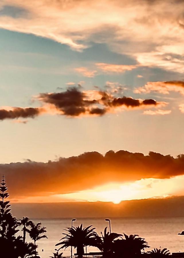 Sunset Over The Sea Плая-де-лас-Америкас Экстерьер фото
